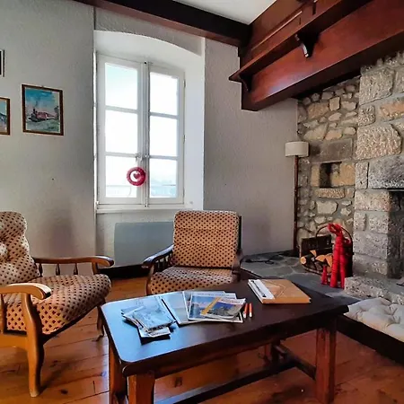 La Coustourelle - T4 En Coeur De Village Apartmán Le Chambon-sur-Lignon