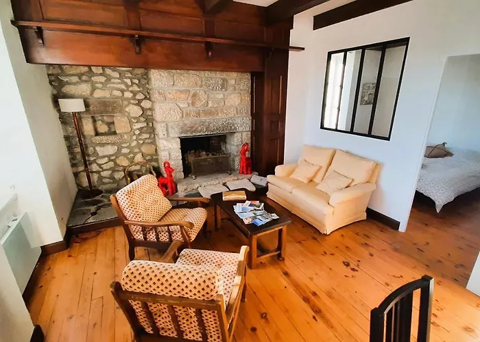 La Coustourelle - T4 En Coeur De Village Le Chambon-sur-Lignon